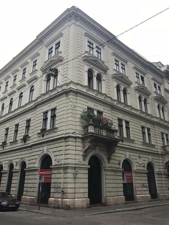 Ferienwohnung Opera Deluxe Budapest Exterior foto